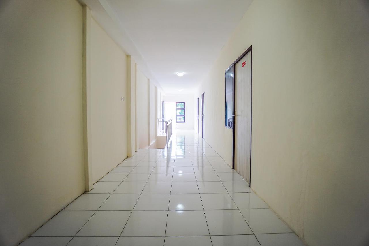 Super Oyo 1838 Cozy Hotel Manado