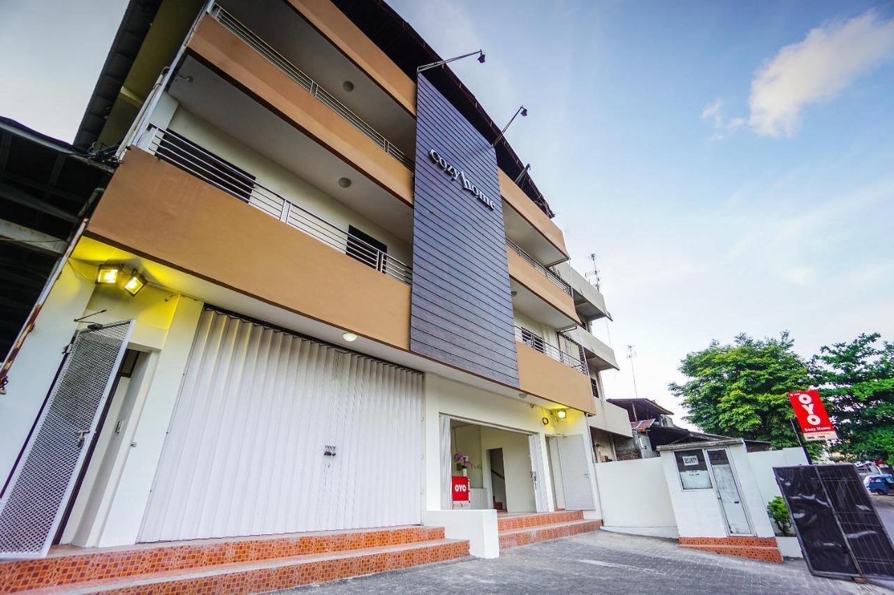 Super Oyo 1838 Cozy Hotel
